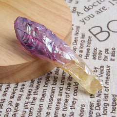 Acxico titanium rainbow aura quartz supports Reiki energy and mood cleansing in practice.