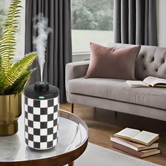 APOMATOT waterless diffuser shows battery-powered portability for car or office.