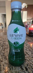 Ardyss Le’Vive Green Life bottle pour demonstrates convenient use for a refreshing cleanse.