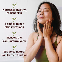 Banyan Botanicals Neem Oil pour ready for easy skin application