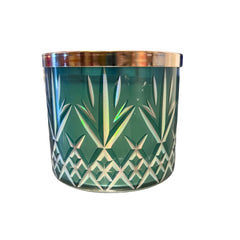 Bath and Body Works Juniper and Gin candle packaging on a gift ready box.
