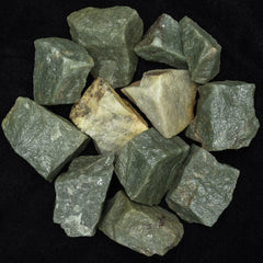 BEZAVO green aventurine rough crystals for chakra balance and meditation.