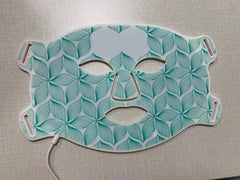 biuufish red light mask side view highlighting adjustable straps and comfortable fit