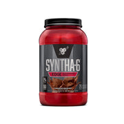 BSN SYNTHA-6 Edge chocolate milkshake serve shows creamy texture for post-workout recovery.