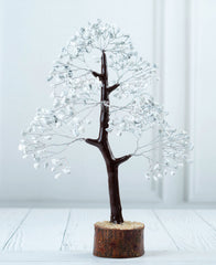 Crocon Howlite chakra tree balances emotions in mindful spaces.