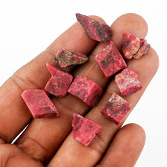 Crystalines Thulite for handmade jewelry making and energy balance.