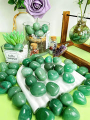 DUQGUHO Green Aventurine polished tumbled stones ideal for meditation and craft projects.