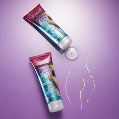 Eveline Slim Extreme 4D Scalpel cream texture for even application.