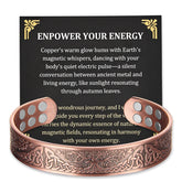Fashtour copper bracelet close-up showing the magnet arrangement for daily use