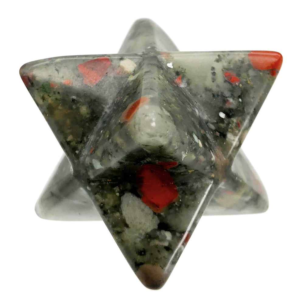 Favoramulet one-inch Africa Bloodstone Merkaba Star close-up for meditation and balance.