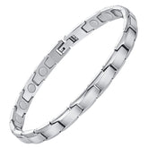 Feraco magnetic bracelet for women in silver, close-up with polished finish