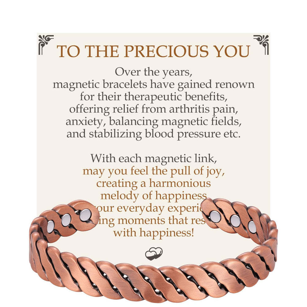 Feraco TwistFlow copper bracelet close-up showing twisted wave design for everyday wear