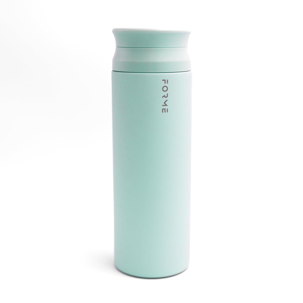 FORME Blender Shaker Sea Mist bottle, front view, showcasing double-wall insulation for hot or cold drinks