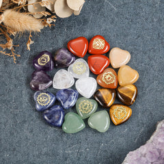 GEHECRST 7 chakra crystal stones with vibrant colors for chakra alignment visualization.