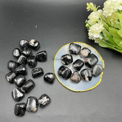 GEMSCITE Black Tourmaline Reiki kit stones for mindful practice.
