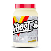 GHOST Vegan Protein sabor plátano para panqueques, botella de 2 libras, ideal para batidos.