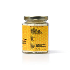 Go Honey Royal Jelly Powder texture close-up shows lyophilized, high-potency powder.