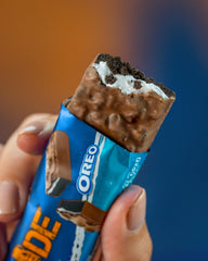 Grenade OREO High Protein Bar bar view highlighting protein content for athletes.
