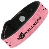 H2WELLNESS magnetic bracelet pink close-up highlighting sleek design and comfort
