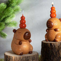 iLikePar Capybara candle gift box ready for celebrations.