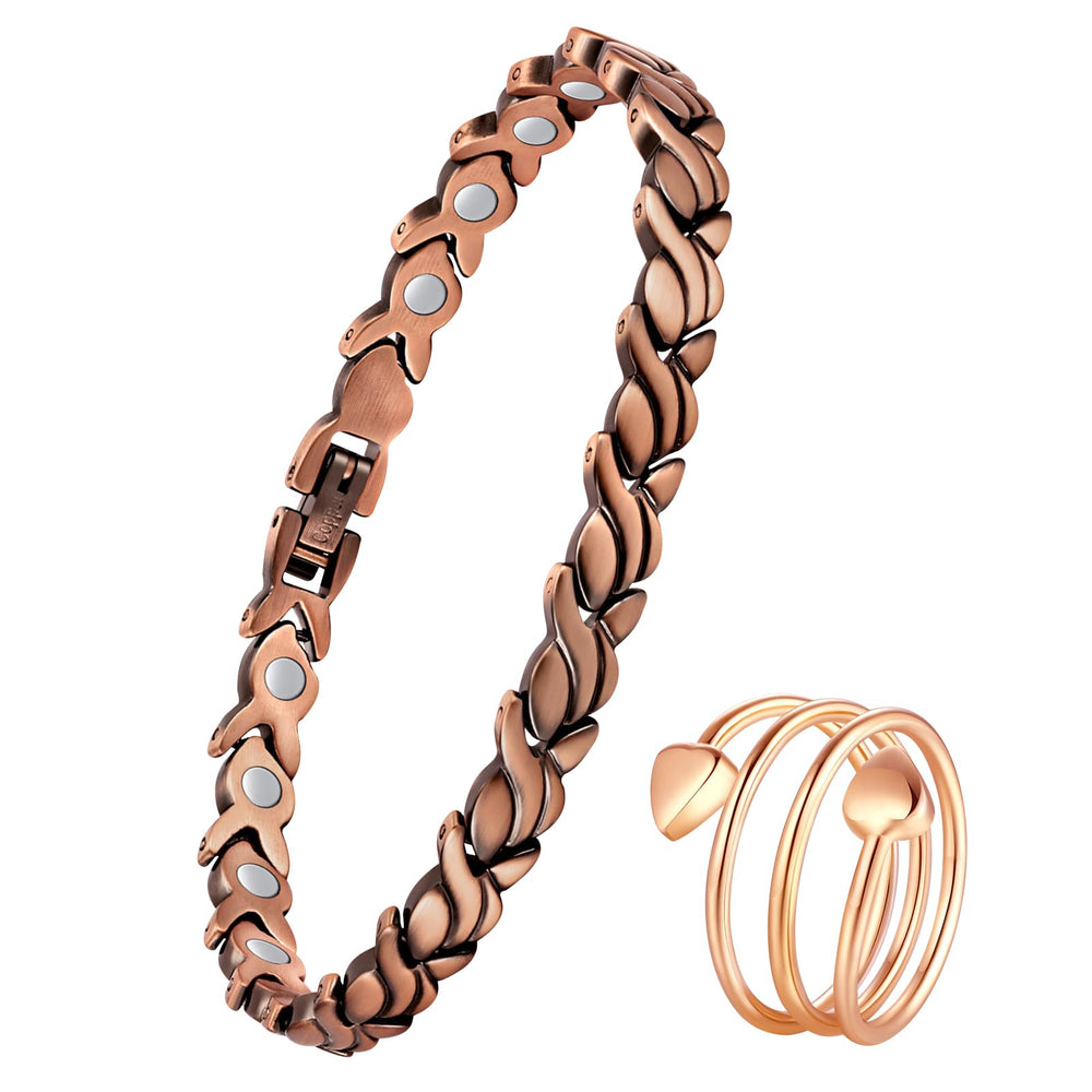 Jeracol copper bracelet close-up showing relaxation-friendly design for daily wear