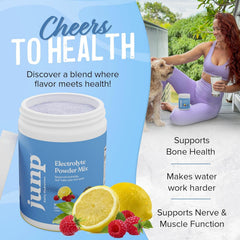 Pour JUNP berry lemonade electrolytes into a glass for a sugar-free refreshment