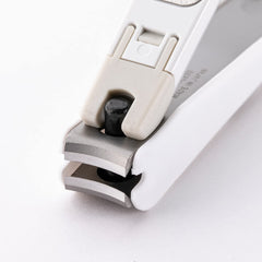 KAI 119 nail clipper blade detail highlighting curve blade