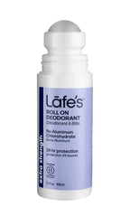Close-up of tea tree ingredients in Lafe’s deodorant, highlighting natural botanicals.
