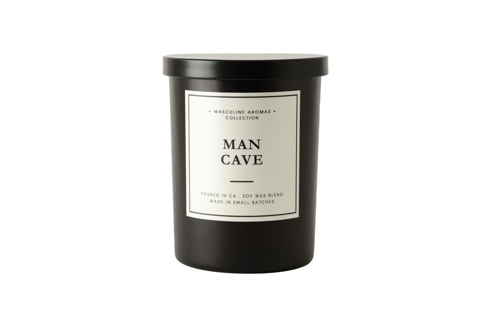 Leoben Company masculine aroma candle bottle close-up for refined ambiance