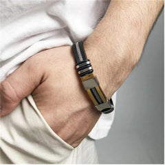 LIU JUN Oveallgo Apus wristband metal texture indicating durable daily wear