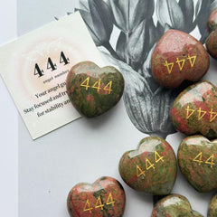 LLQQJJ Unakite Heart Crystal gift packaging showcases thoughtful present options