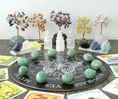 MAIBAOTA green aventurine crystal stone pile demonstrates versatile decor and subtle energy balance.