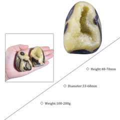 Mookaitedecor septarian dragon geode close-up highlights mineral veins