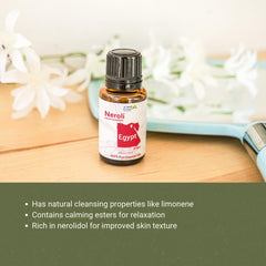 Nature Packaged Neroli oil in handmade candles for floral ambiance.