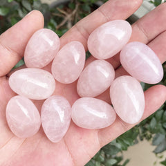 Neyisaa mini egg ready for jewelry craft and wire wrapping projects.