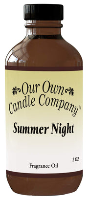 Our Own Candle Company: botella de fragancia verano-noche para difusor, aroma suave.