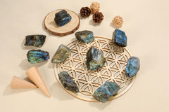 PESOENTH Labradorite gift box ready for gifting and elegant display.
