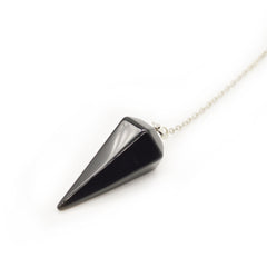 Polar Jade pendulum chain shows 18 cm length for control during readings.