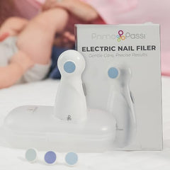 Primo Passi baby electric nail filer in hand highlights ergonomic grip.