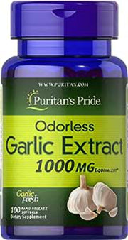 Puritan's Pride Garlic 1000 mg bottle promotes daily wellness.