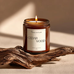 Putart Cedar Wood Candle reveals orange top notes for a bright morning atmosphere.