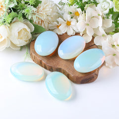 QINJIEJIE Opal palm stone used in ritual for mindfulness