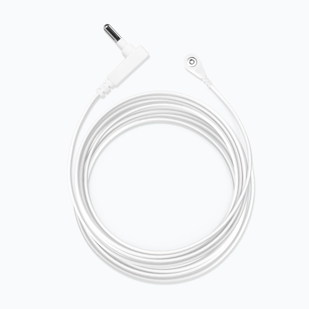 RIQINXIN 15ft grounding cord in use with grounding sheet for flexible setup
