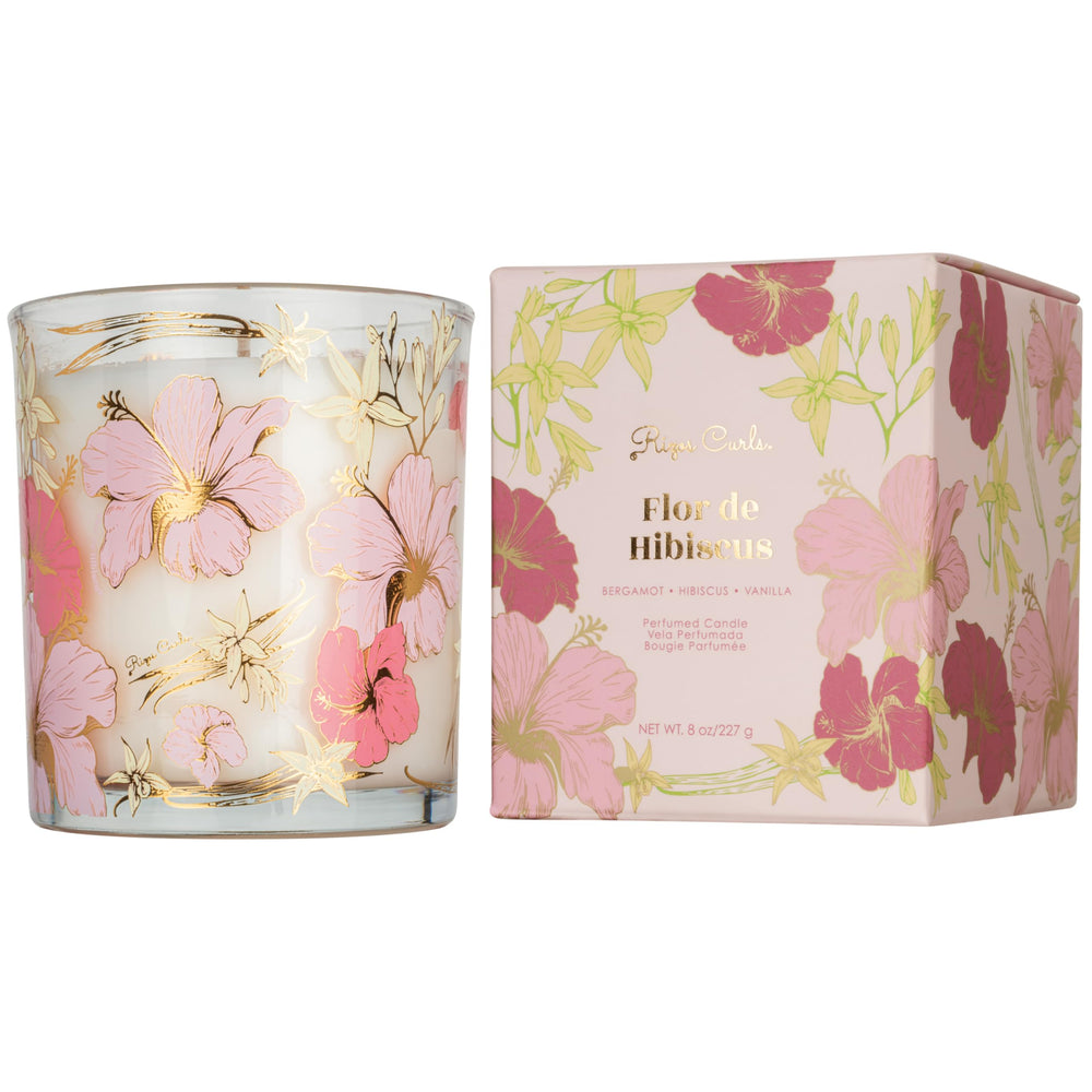 Rizos Curls Flor de Hibiscus candle pour enhances relaxation during self-care rituals
