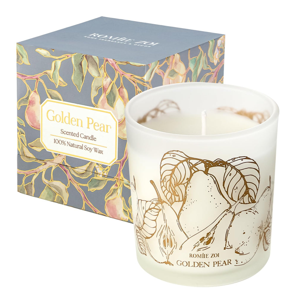 ROMIIE ZOI Golden Pear candle close-up reveals a rich, fruity fragrance for cozy spaces.