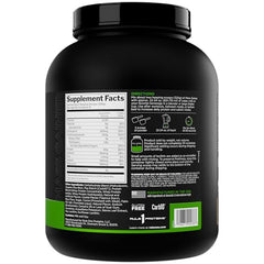 Rule1 Mass Gainer shake in blender to build muscle-supporting calories.