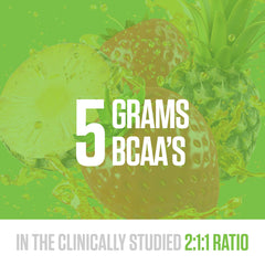 Powder poured into a glass highlighting a sugar-free, fruity flavor.