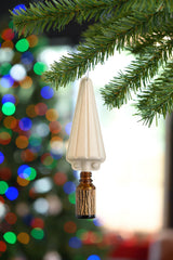 SCENTKEEPER Christmas Tree Diffuser close-up oil bottle shows pure aroma.