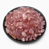 SigMntun polished strawberry quartz chips ideal for jewelry making and crafts.