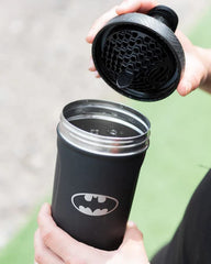 Smartshake DC Comics Reforce bottle with wide mouth for easy powder mixing.